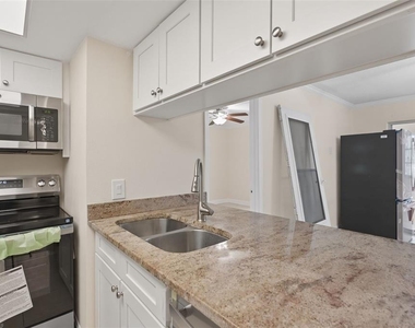 4758 Jasper Drive - Photo Thumbnail 9