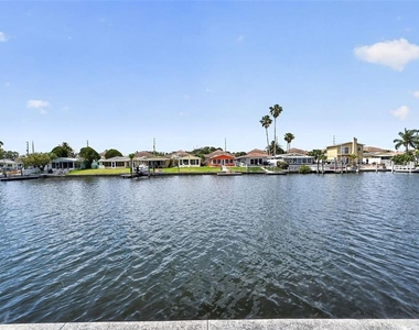 4758 Jasper Drive - Photo Thumbnail 6