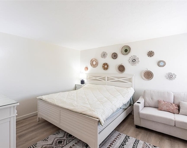 2955 N Beach Road - Photo Thumbnail 16