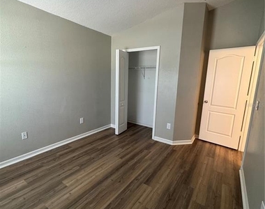 18006 Birdwater Drive - Photo Thumbnail 41