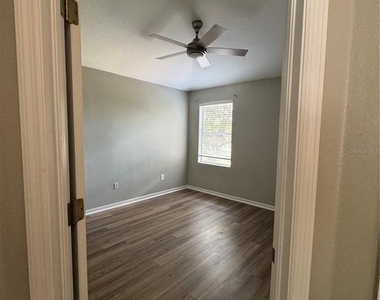 18006 Birdwater Drive - Photo Thumbnail 45