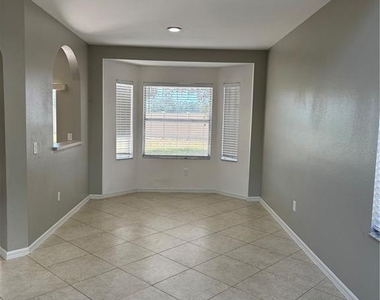 18006 Birdwater Drive - Photo Thumbnail 8