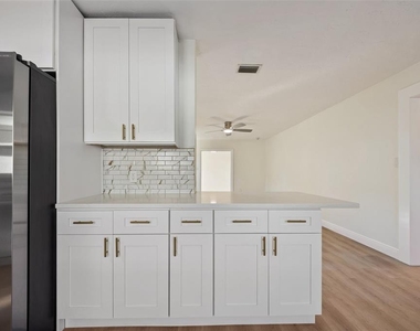 3821 6th Avenue N - Photo Thumbnail 19
