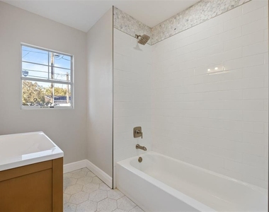 3821 6th Avenue N - Photo Thumbnail 12