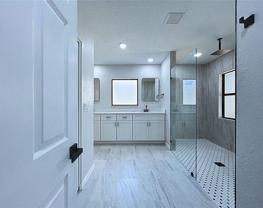 2881 Hammock Drive - Photo Thumbnail 44