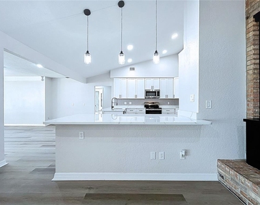 2881 Hammock Drive - Photo Thumbnail 28