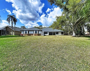 2881 Hammock Drive - Photo Thumbnail 9