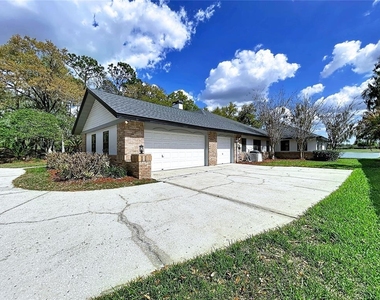 2881 Hammock Drive - Photo Thumbnail 5