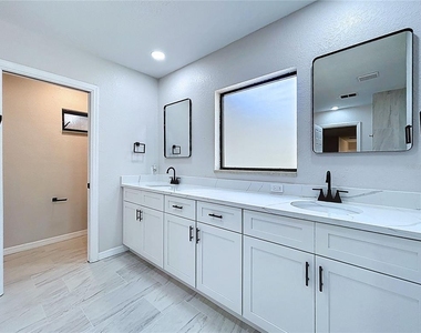 2881 Hammock Drive - Photo Thumbnail 46