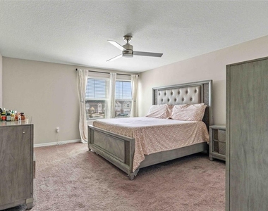 7512 Wallflower Trail - Photo Thumbnail 30