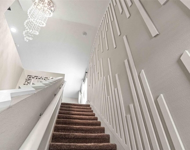 7512 Wallflower Trail - Photo Thumbnail 24