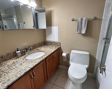 868 Bayway Boulevard - Photo Thumbnail 9