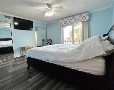 868 Bayway Boulevard - Photo Thumbnail 10