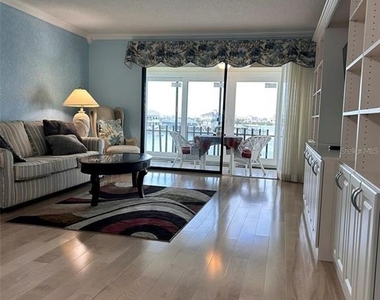 868 Bayway Boulevard - Photo Thumbnail 2