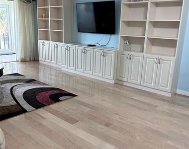 868 Bayway Boulevard - Photo Thumbnail 4