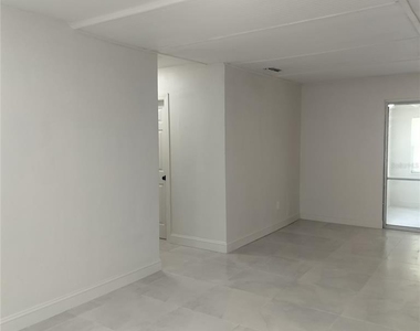 1515 32nd Street Nw - Photo Thumbnail 7