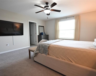 10509 Carloway Hills Drive - Photo Thumbnail 16