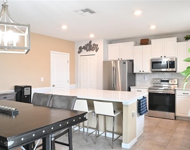 10509 Carloway Hills Drive - Photo Thumbnail 7