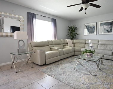 10509 Carloway Hills Drive - Photo Thumbnail 13