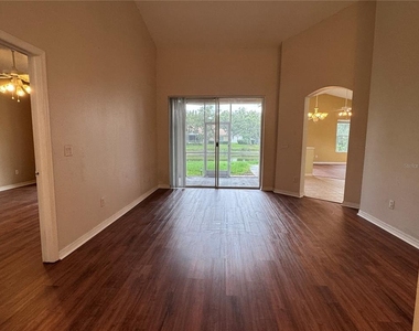 10207 Quails Landing Avenue - Photo Thumbnail 2