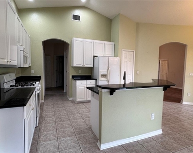 10207 Quails Landing Avenue - Photo Thumbnail 19