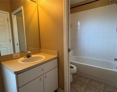 10207 Quails Landing Avenue - Photo Thumbnail 34