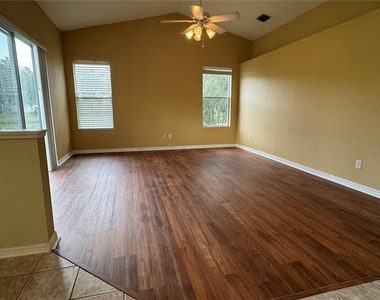 10207 Quails Landing Avenue - Photo Thumbnail 6