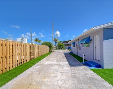 190 73rd Avenue - Photo Thumbnail 12