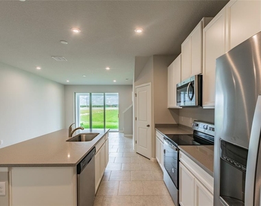 19309 Blue Pond Drive - Photo Thumbnail 4