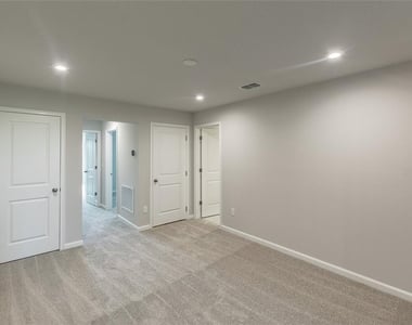 19309 Blue Pond Drive - Photo Thumbnail 11