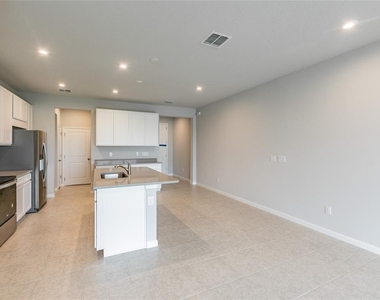 19309 Blue Pond Drive - Photo Thumbnail 8