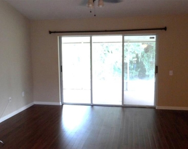 30709 Lanesborough Circle - Photo Thumbnail 7