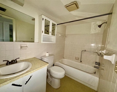 2466 Ecuadorian Way - Photo Thumbnail 9