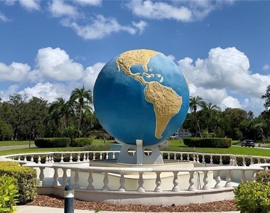 2466 Ecuadorian Way - Photo Thumbnail 16