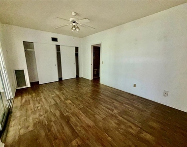 2466 Ecuadorian Way - Photo Thumbnail 8