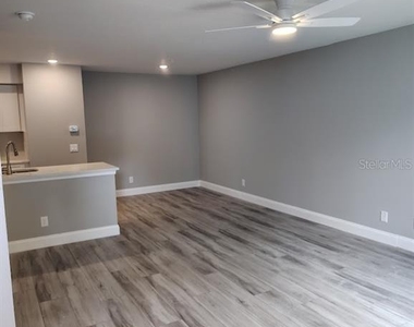 3024 Parkway Boulevard - Photo Thumbnail 3