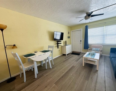 11440 1st Street E - Photo Thumbnail 12