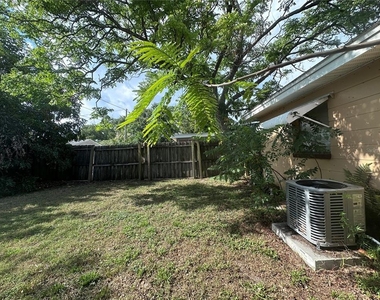 11452 104th Street - Photo Thumbnail 7