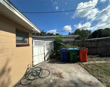 11452 104th Street - Photo Thumbnail 10