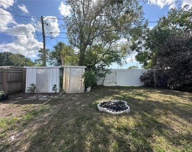 11452 104th Street - Photo Thumbnail 6