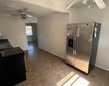 13920 3rd Street - Photo Thumbnail 2