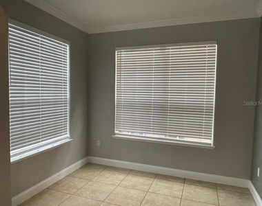 1604 Eagle Feather Drive - Photo Thumbnail 3