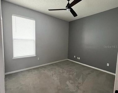 1604 Eagle Feather Drive - Photo Thumbnail 13