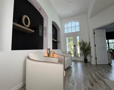 9305 Green Dragon Street - Photo Thumbnail 5