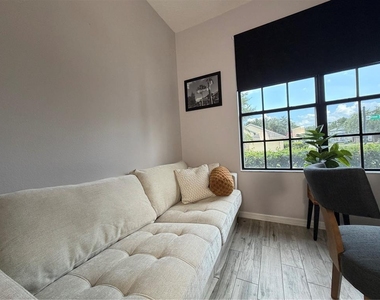 9305 Green Dragon Street - Photo Thumbnail 8