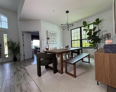 9305 Green Dragon Street - Photo Thumbnail 11