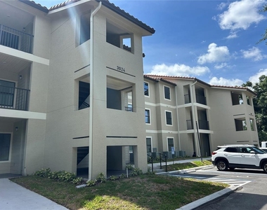 3024 Parkway Blvd - Photo Thumbnail 1