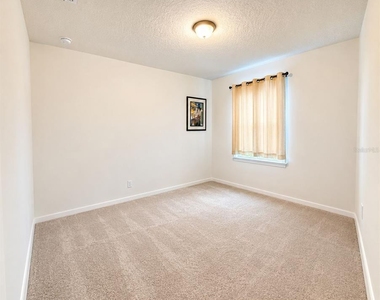 1051 Patriot Loop - Photo Thumbnail 6