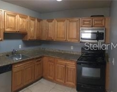 3984 Versailles Drive - Photo Thumbnail 5