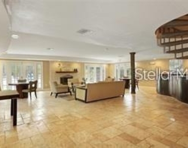 3984 Versailles Drive - Photo Thumbnail 20
